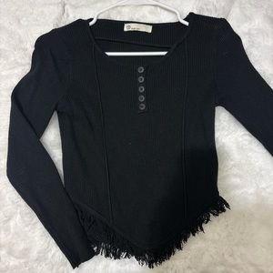 Black long sleeves top from a Korean boutique